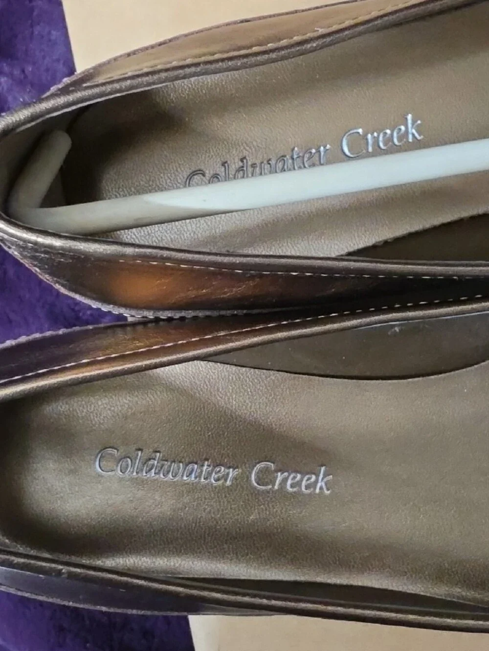 Coldwater Creek Metallic Bronze Buckle Flats Sz 8